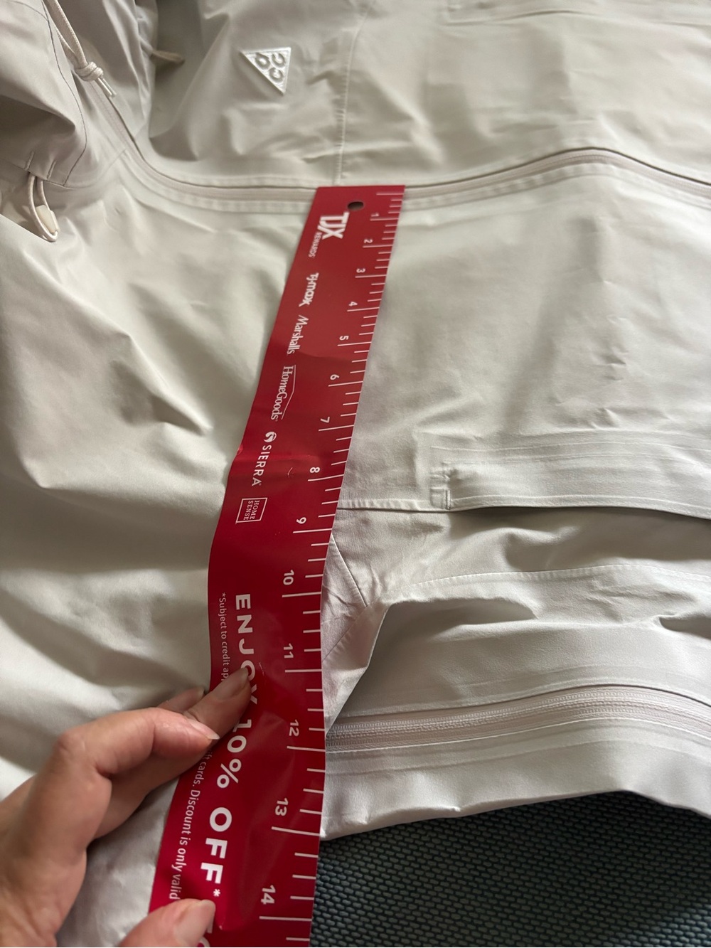 Nike ACG Gore-Tex Rain jacket - Picture 14 of 16